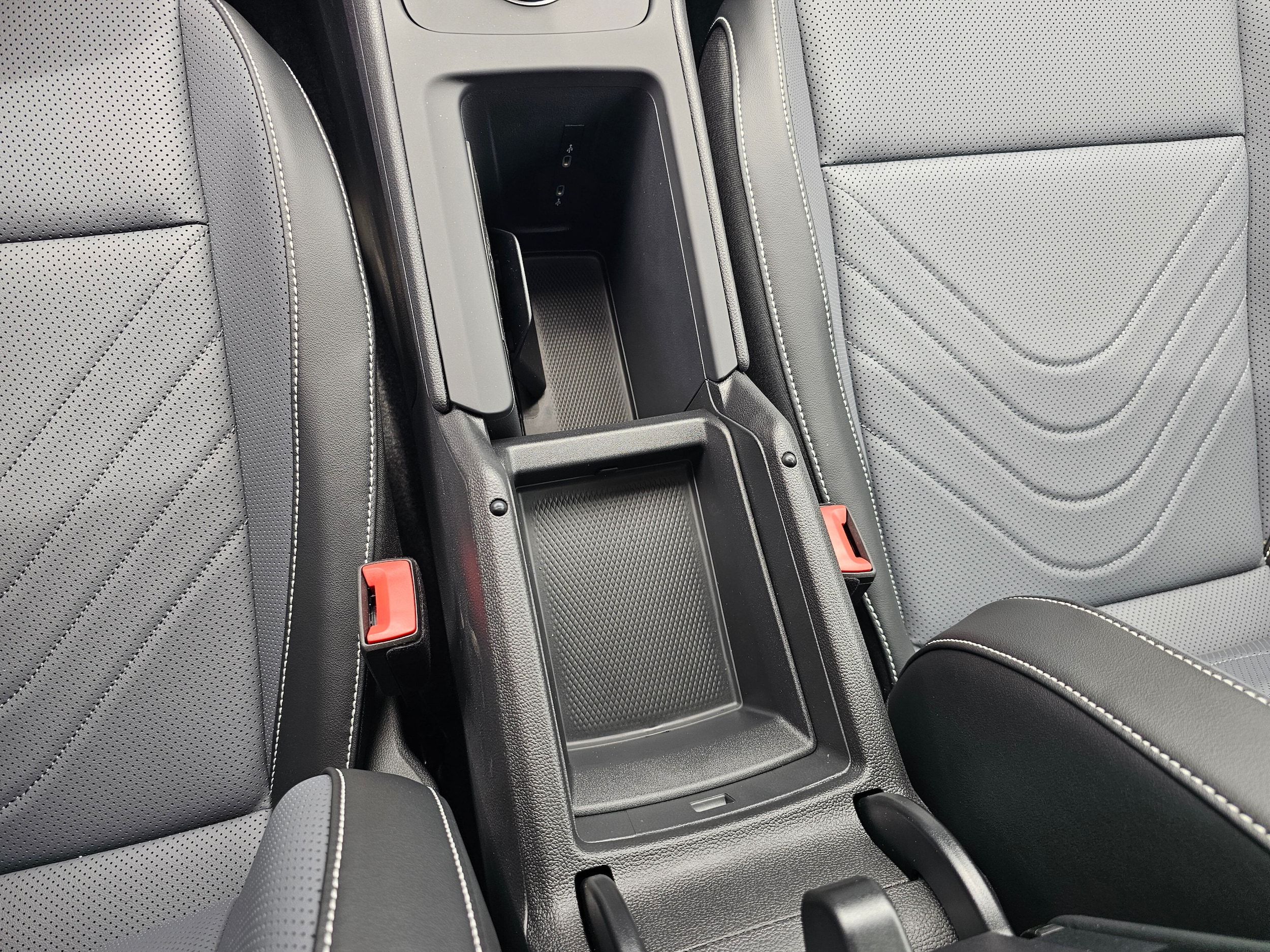 2026 Volkswagen Tiguan SE - Photo 24