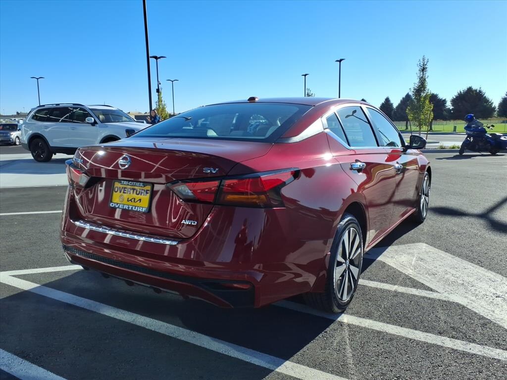 Used 2022 Nissan Altima 2.5 SV Sedan