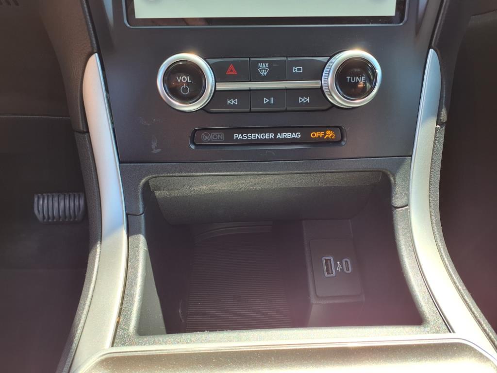 2024 Ford Edge SEL - Photo 17