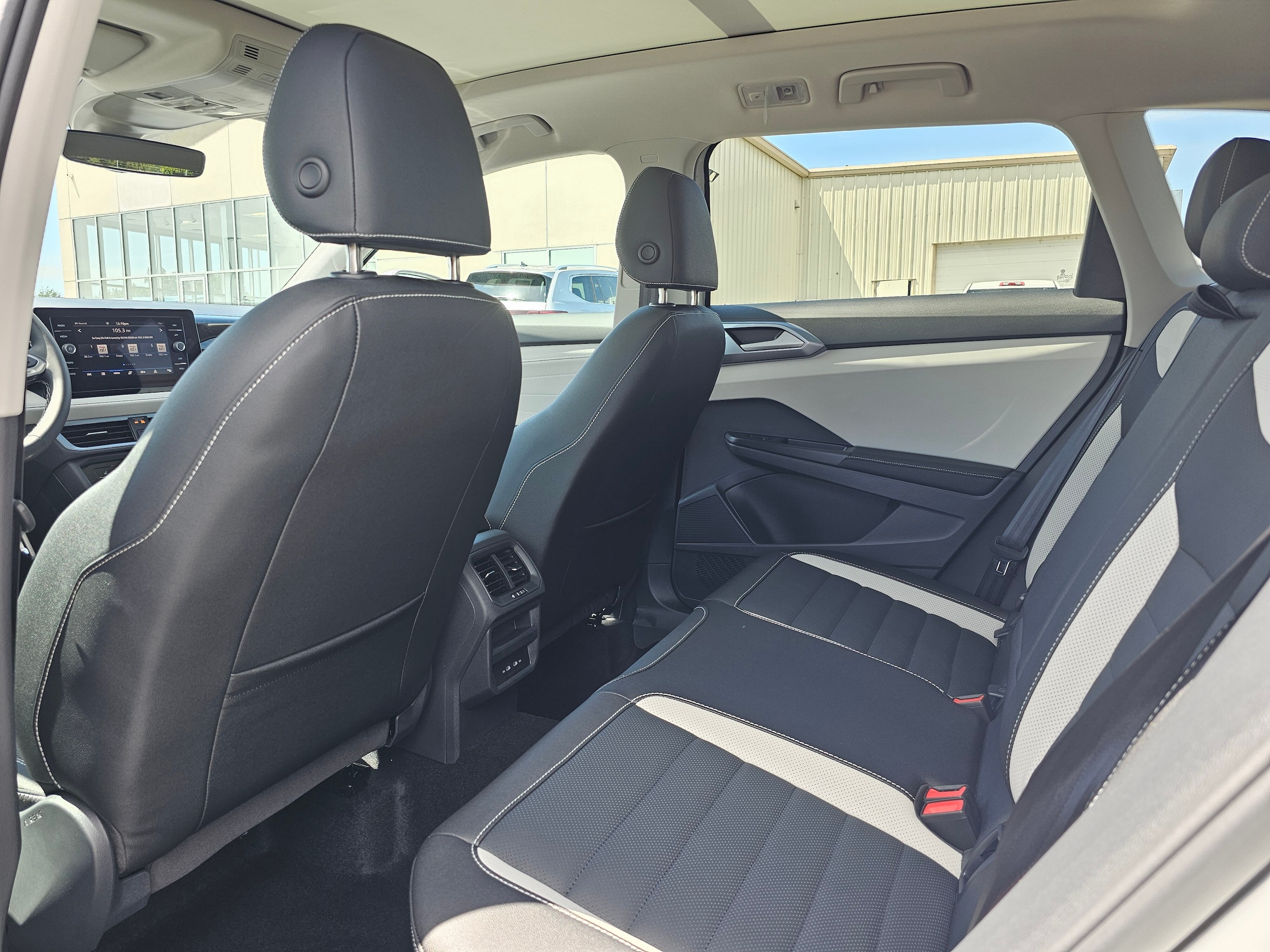 2026 Volkswagen Taos SEL - Photo 11