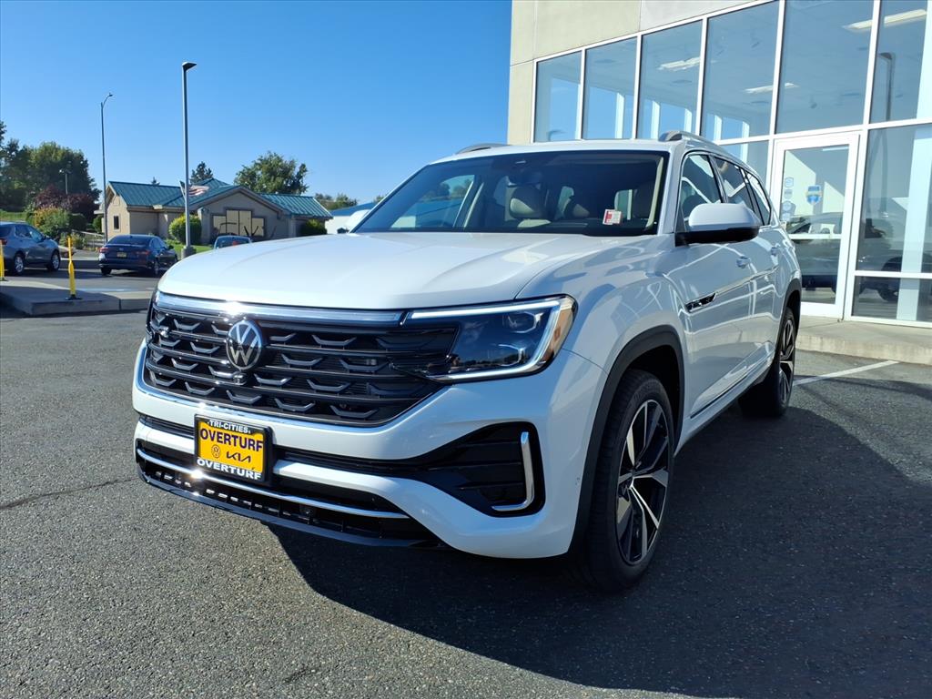 2026 Volkswagen Atlas SEL Premium R-Line photo 2