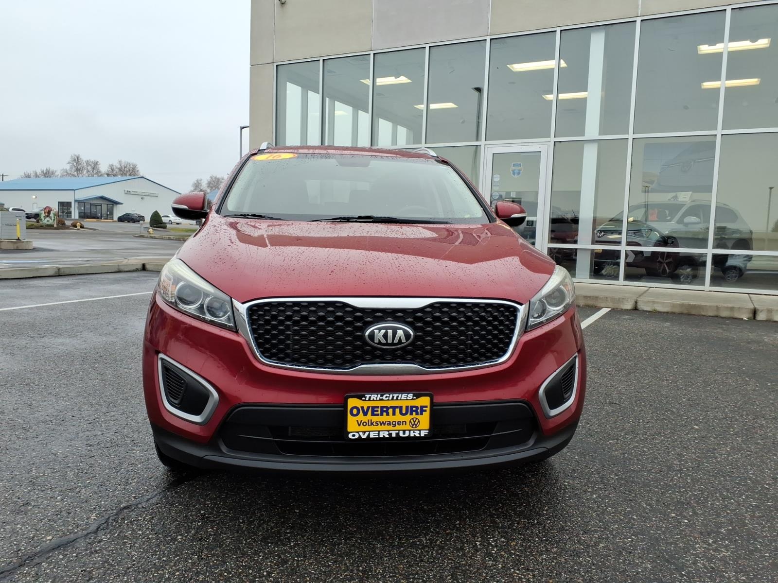 Used 2016 Kia Sorento LX with VIN 5XYPGDA5XGG134286 for sale in Kennewick, WA