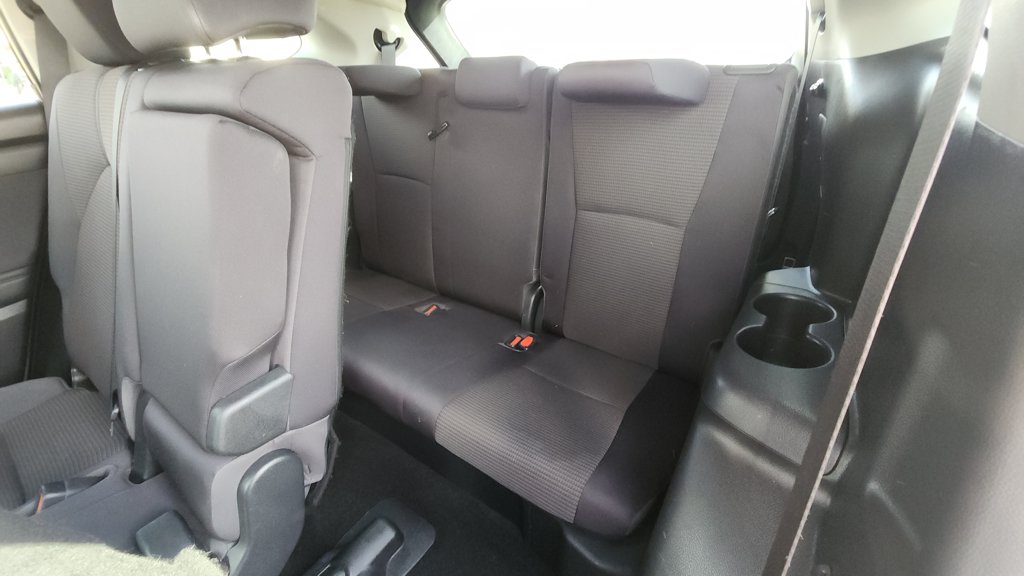2023 Toyota Highlander LE - Photo 22