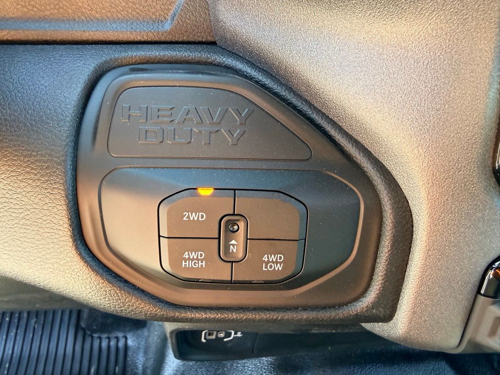 2026 RAM 3500 Chassis Tradesman - Photo 12