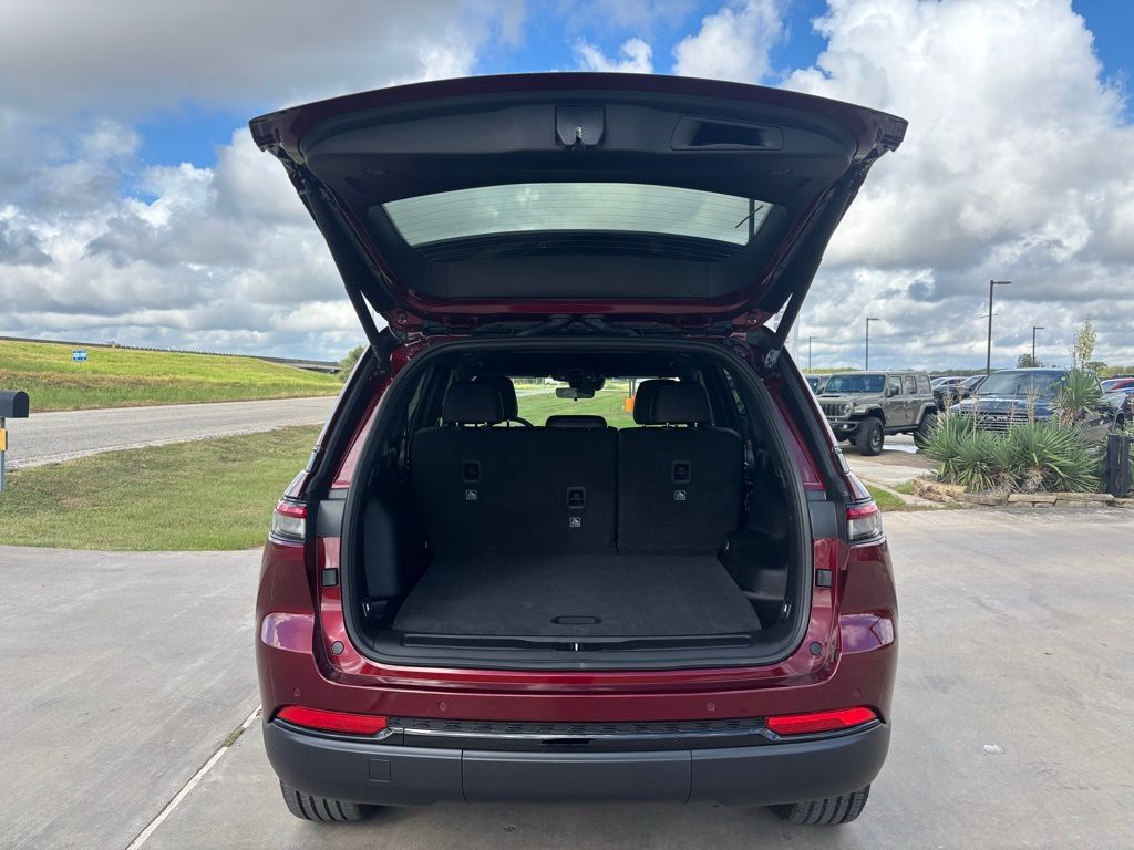 2025 Jeep Grand Cherokee Altitude - Photo 8