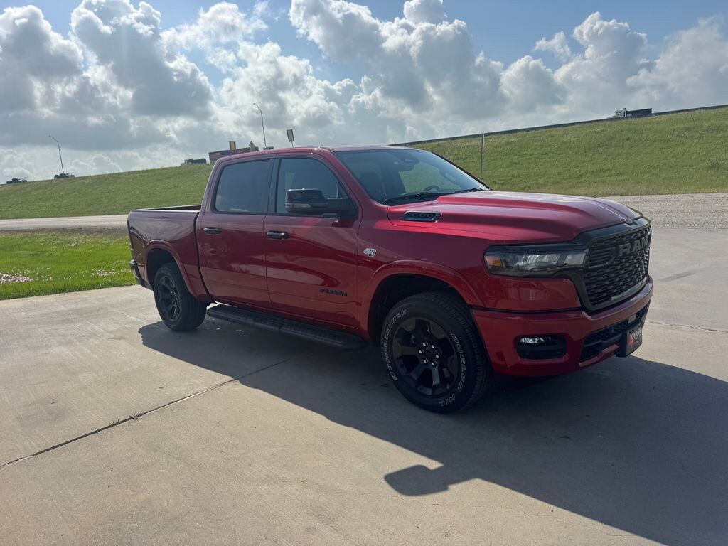 New 2026 Ram 1500 LONE STAR CREW CAB 4X4 5'7 BOX Pickup