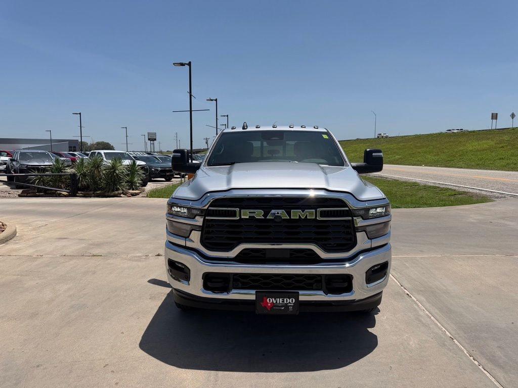 New 2026 Ram 3500 TRADESMAN CREW CAB 4X4 8' BOX Pickup