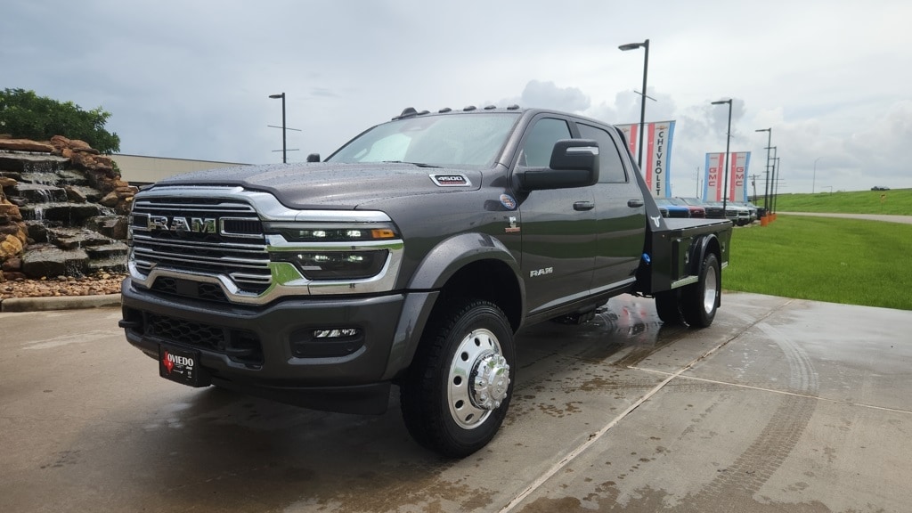 New 2025 Ram 4500 Chassis Cab 4500 BIG HORN CHASSIS CREW CAB 4X4 60' CA Pickup