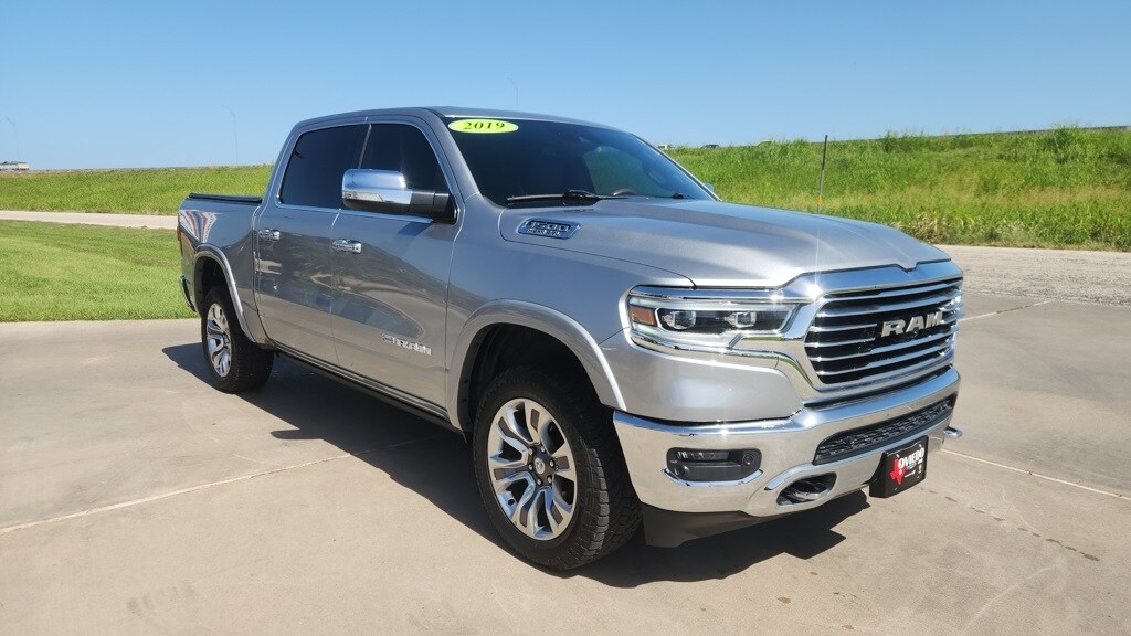 2019 Ram 1500 Laramie Longhorn photo 4
