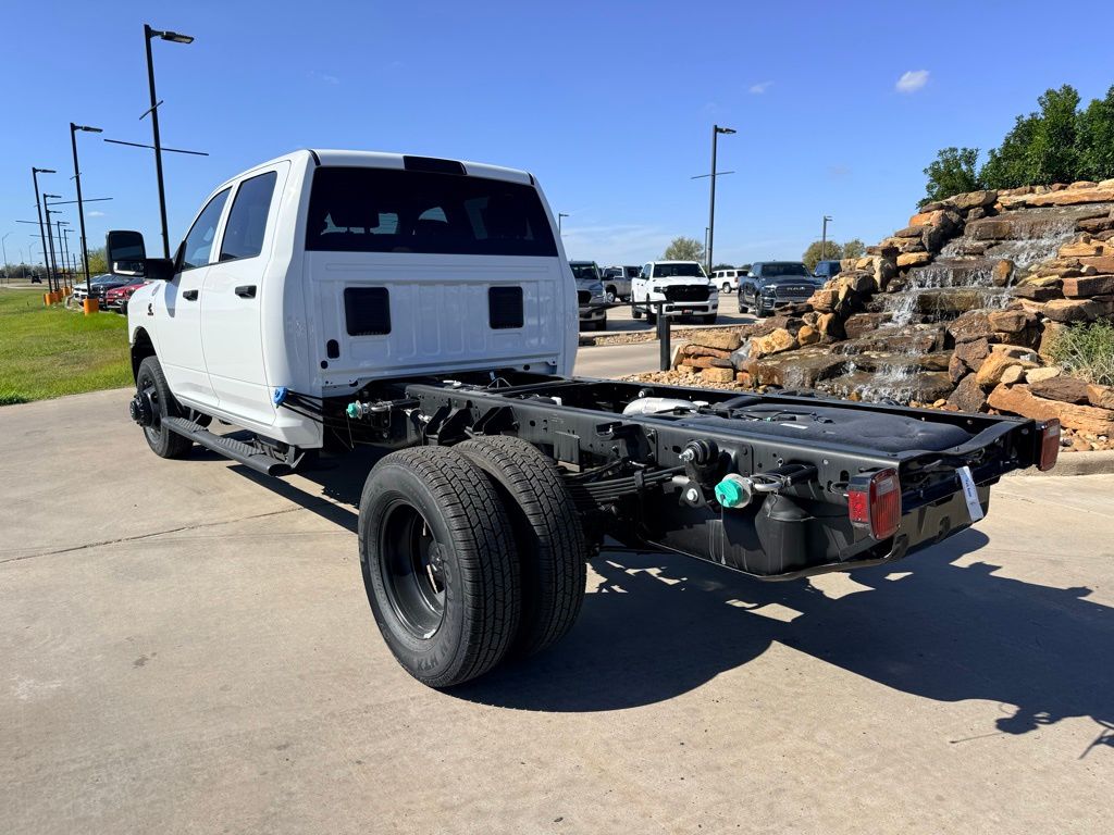 2026 RAM 3500 Chassis Tradesman - Photo 7