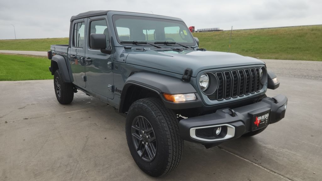 New 2026 Jeep Gladiator SPORT 4X4 Pickup