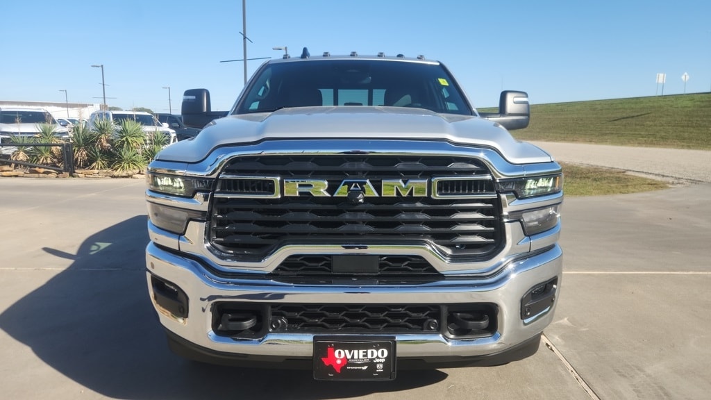 New 2026 Ram 3500 TRADESMAN CREW CAB 4X4 8' BOX Pickup