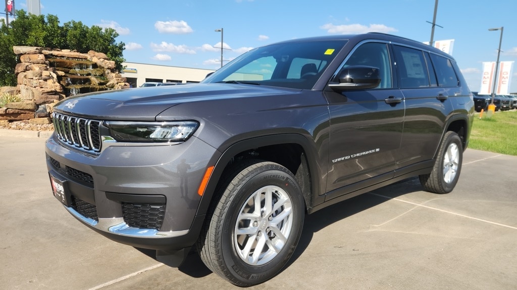New 2025 Jeep Grand Cherokee L LAREDO 4X2 Sport Utility