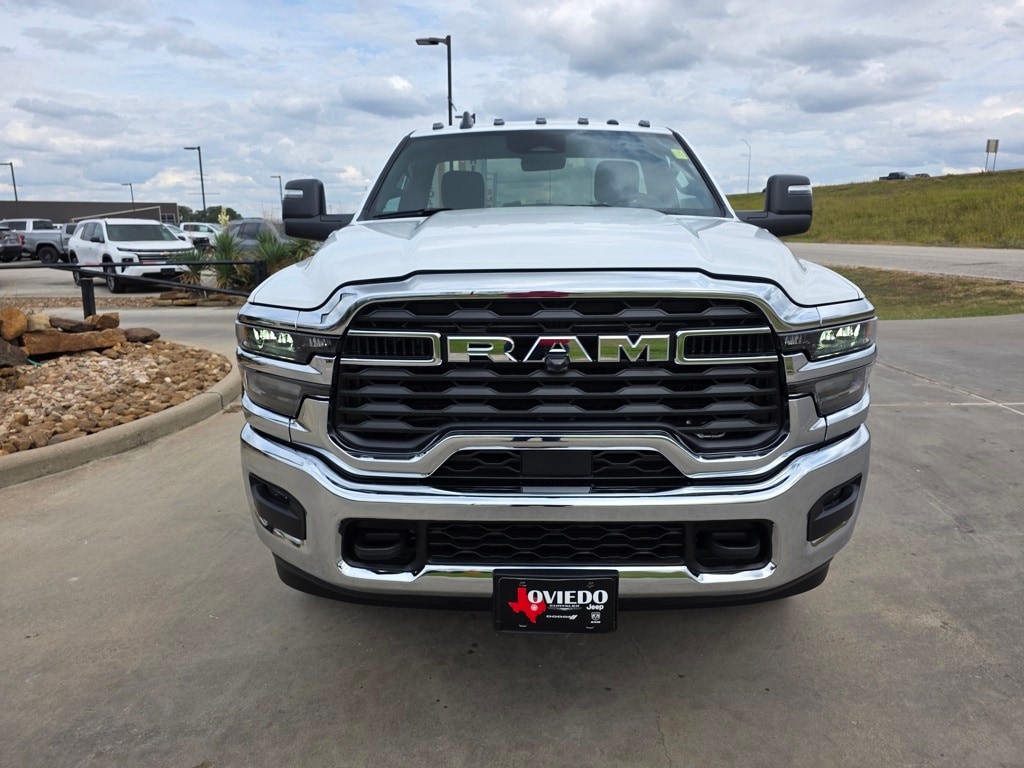 New 2026 Ram 3500 Chassis Cab 3500 BIG HORN CHASSIS REGULAR CAB 4X4 84' CA Pickup