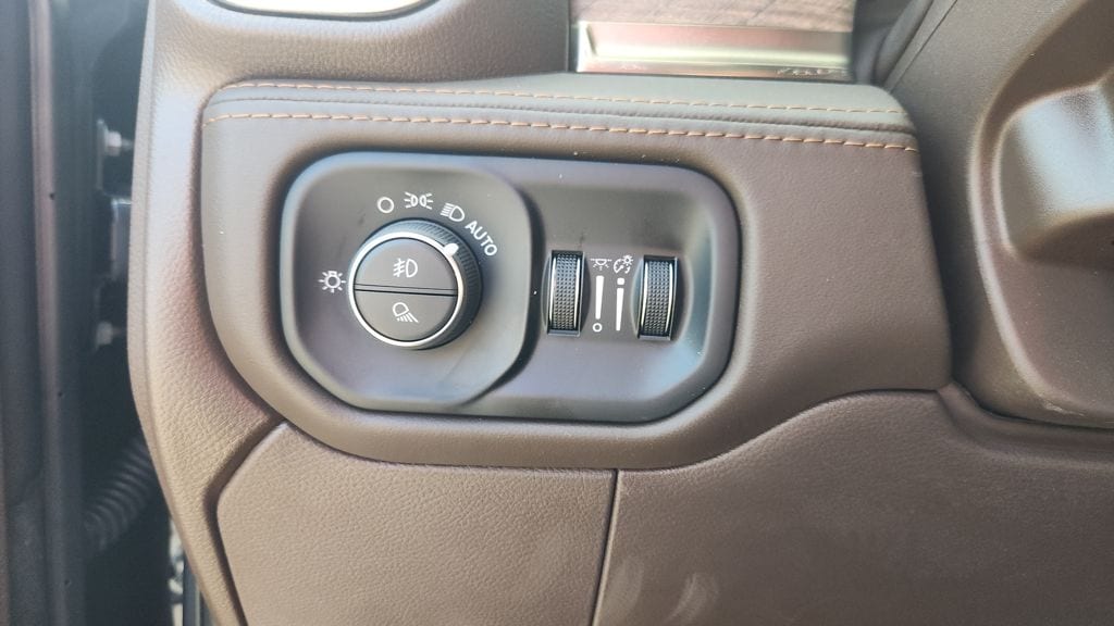 2026 RAM 3500 Limited/Longhorn - Photo 23