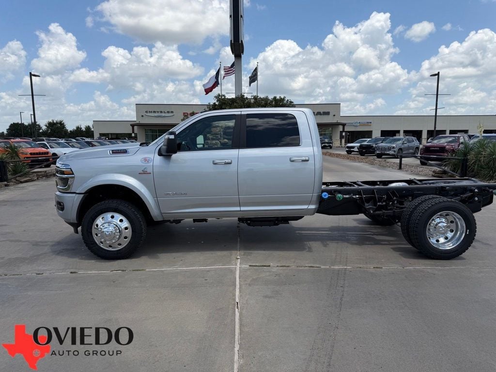 2026 RAM 4500 Big Horn 4X4 Crew Cab DRW 173" WB's photo