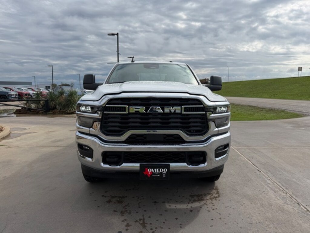 New 2026 Ram 3500 TRADESMAN CREW CAB 4X4 8' BOX Pickup