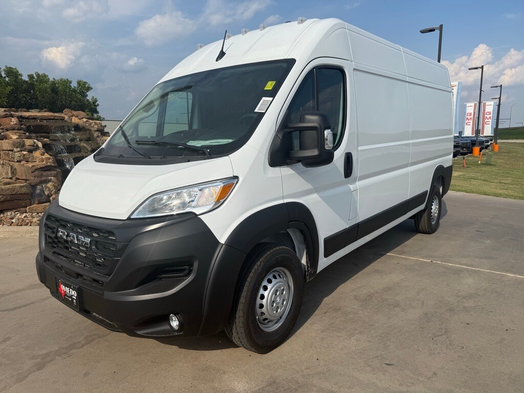 2026 Ram ProMaster 2500 photo 2