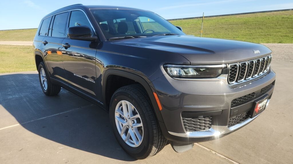 New 2026 Jeep Grand Cherokee L LAREDO 4X2 Sport Utility