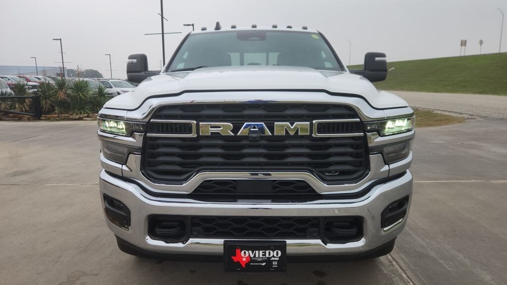 New 2026 Ram 3500 TRADESMAN CREW CAB 4X4 8' BOX Pickup