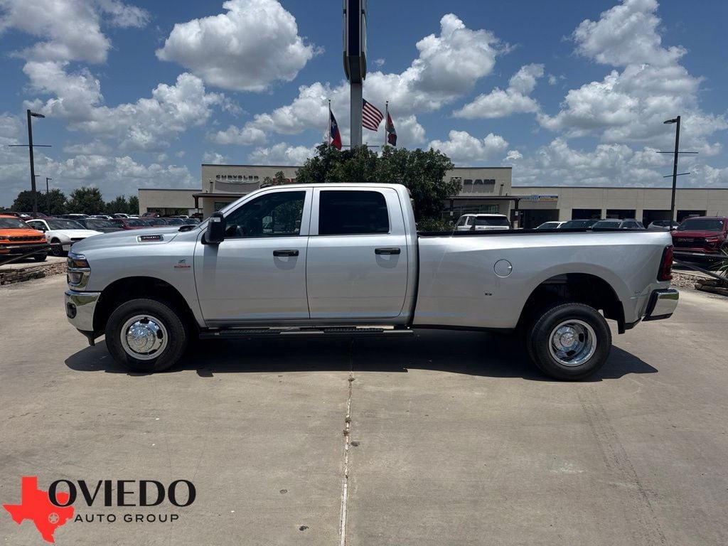 New 2026 Ram 3500 TRADESMAN CREW CAB 4X4 8' BOX Pickup
