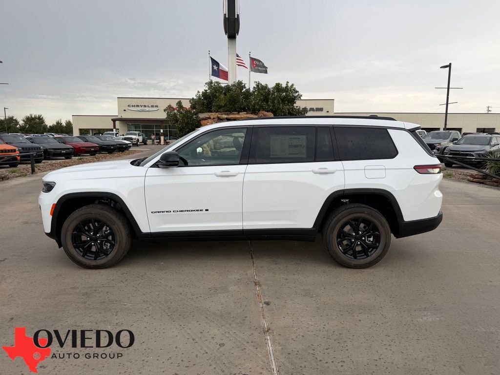 New 2026 Jeep Grand Cherokee L LAREDO ALTITUDE 4X2 Sport Utility