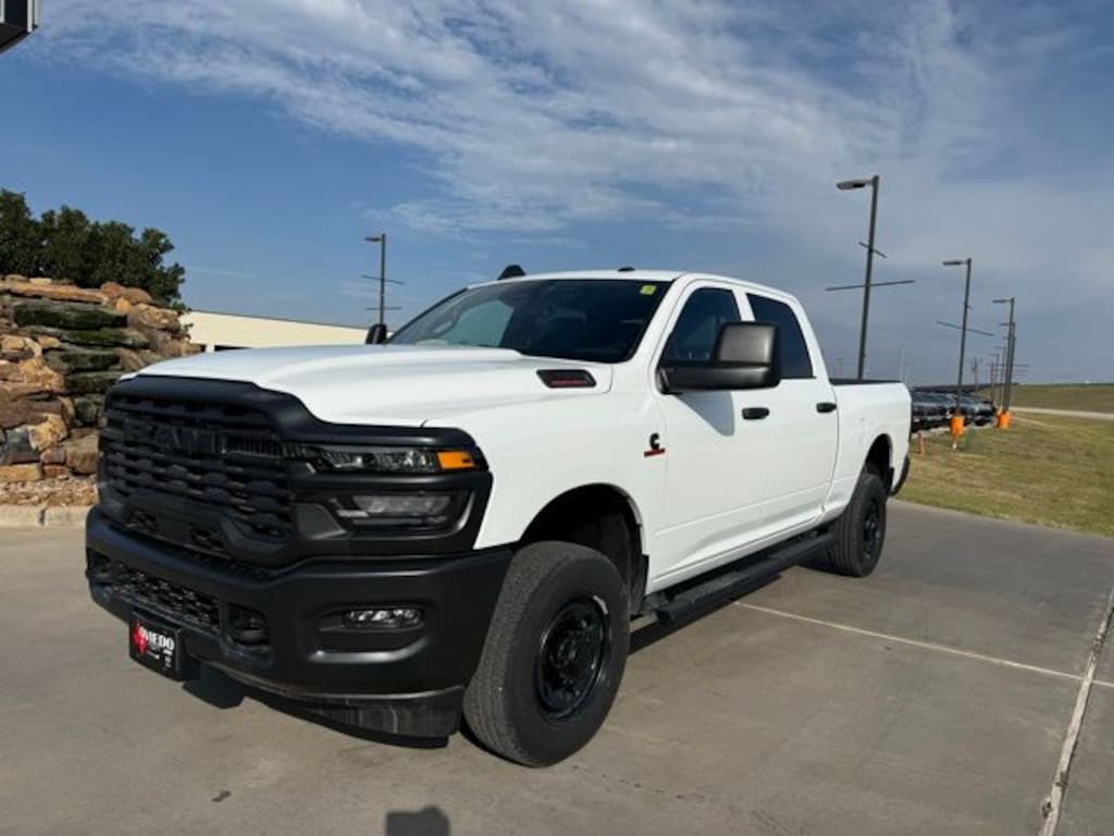 New 2026 Ram 2500 TRADESMAN CREW CAB 4X4 6'4 BOX Pickup