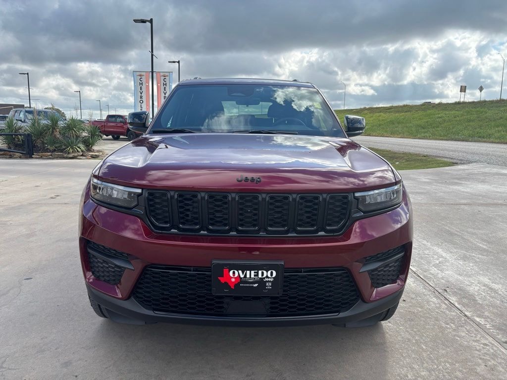 New 2025 Jeep Grand Cherokee ALTITUDE 4X2 Sport Utility