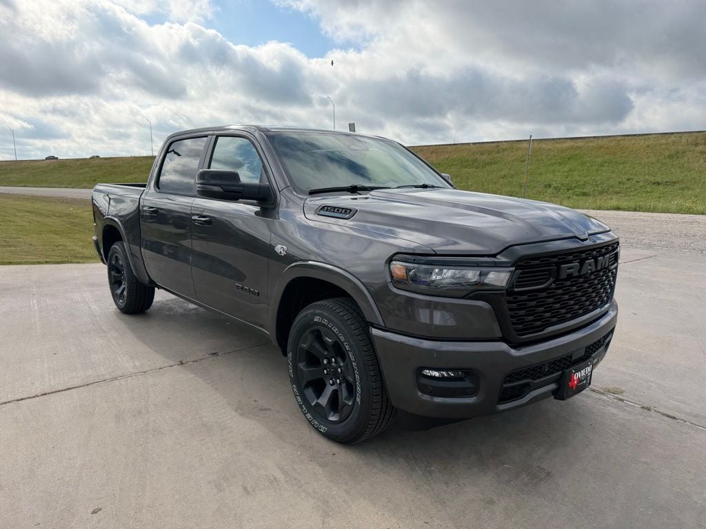 New 2026 Ram 1500 LONE STAR CREW CAB 4X2 5'7 BOX Pickup