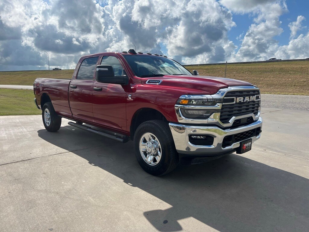 2026 Ram 3500 Tradesman photo 4