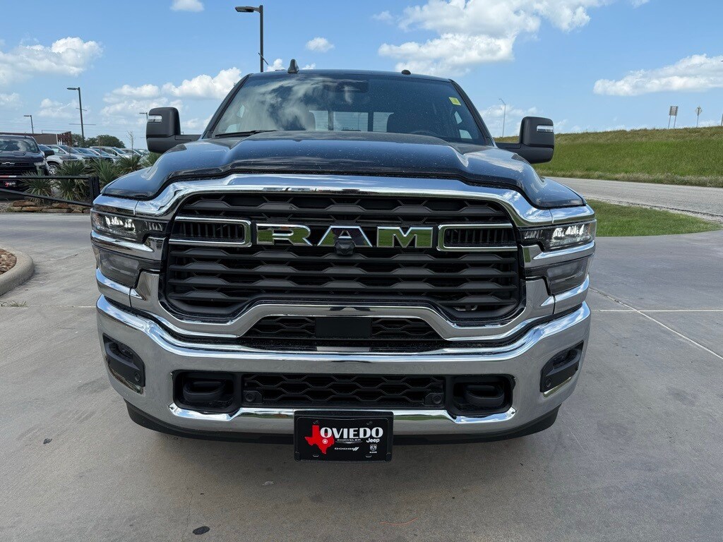 2025 Ram 2500 Tradesman photo 3
