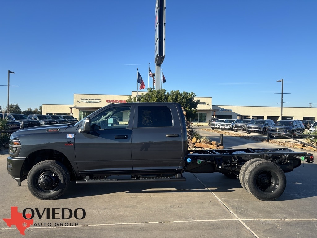 2026 RAM Ram 3500 Chassis Cab Tradesman's photo
