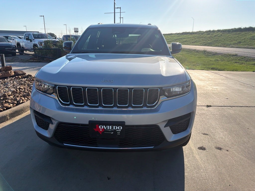 New 2026 Jeep Grand Cherokee LAREDO X 4X2 Sport Utility