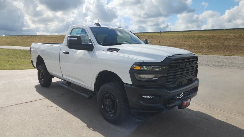 2026 Ram 2500 Tradesman photo 4
