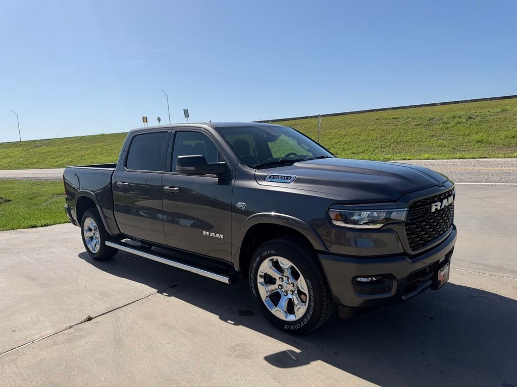 New 2026 Ram 1500 LONE STAR CREW CAB 4X4 5'7 BOX Pickup
