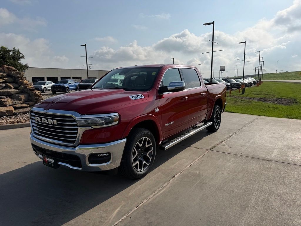 New 2026 Ram 1500 LARAMIE CREW CAB 4X4 5'7 BOX Pickup
