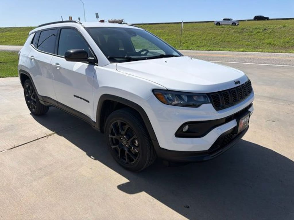 New 2026 Jeep Compass LATITUDE ALTITUDE 4X4 Sport Utility
