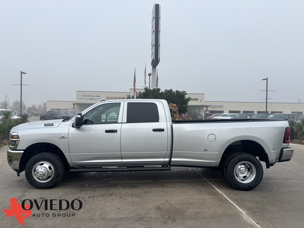 2026 RAM Ram 3500 Pickup Tradesman's photo