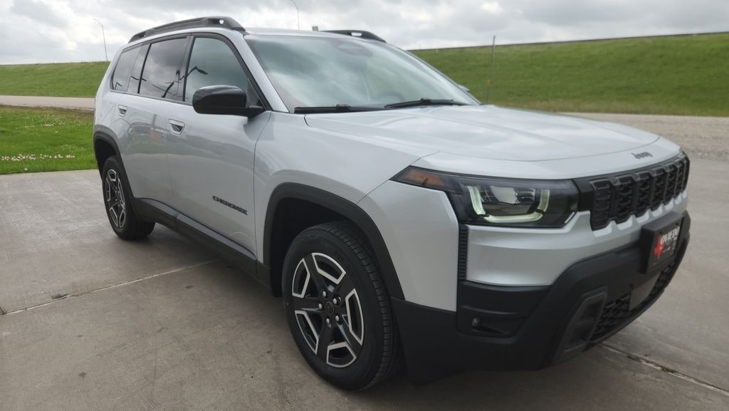 New 2026 Jeep Cherokee LAREDO 4X4 Sport Utility