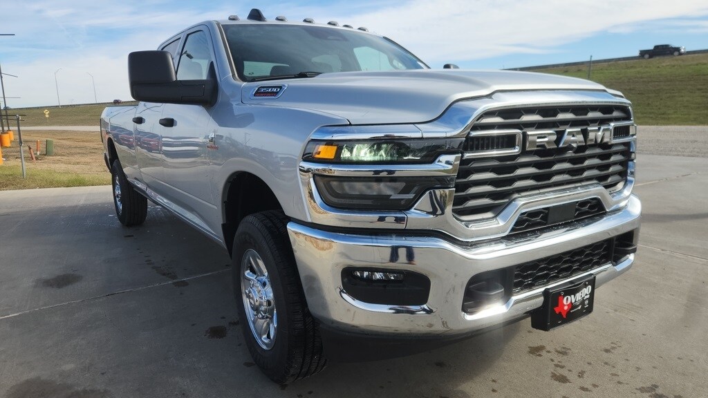 New 2026 Ram 3500 TRADESMAN CREW CAB 4X4 8' BOX Pickup