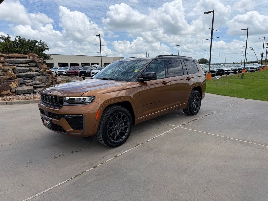 New 2026 Jeep Grand Cherokee L SUMMIT 4X4 Sport Utility