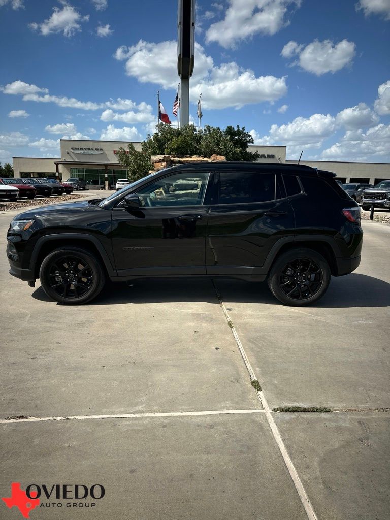 New 2026 Jeep Grand Cherokee LIMITED 4X2