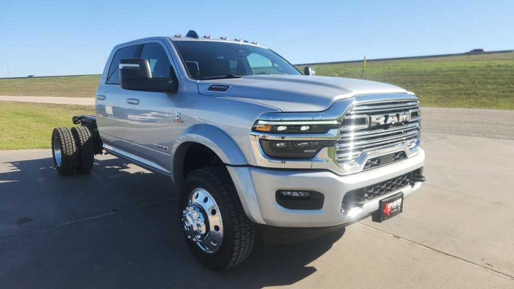 New 2026 Ram 4500 Chassis Cab BIG HORN CREW 4X4 60' CA Pickup