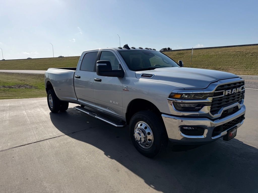 New 2027 Ram 3500 Lone Star Pickup