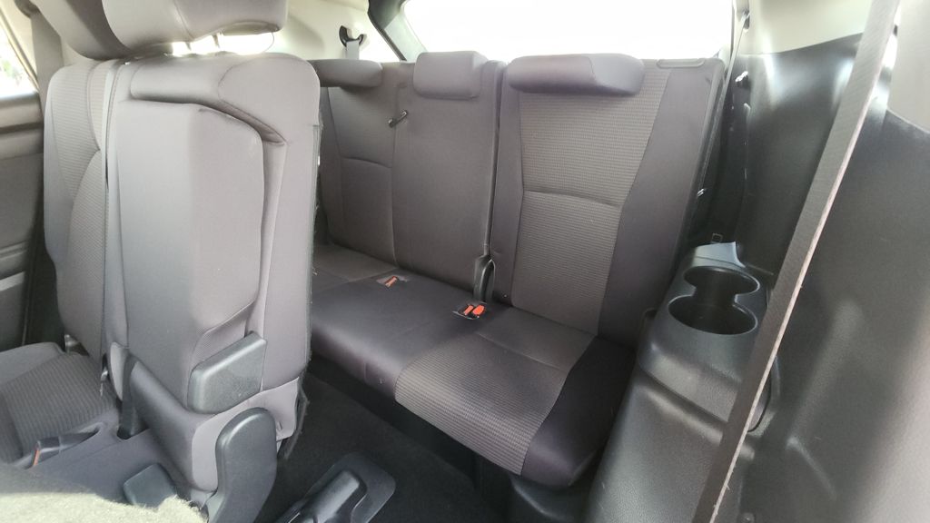 2023 Toyota Highlander LE - Photo 22