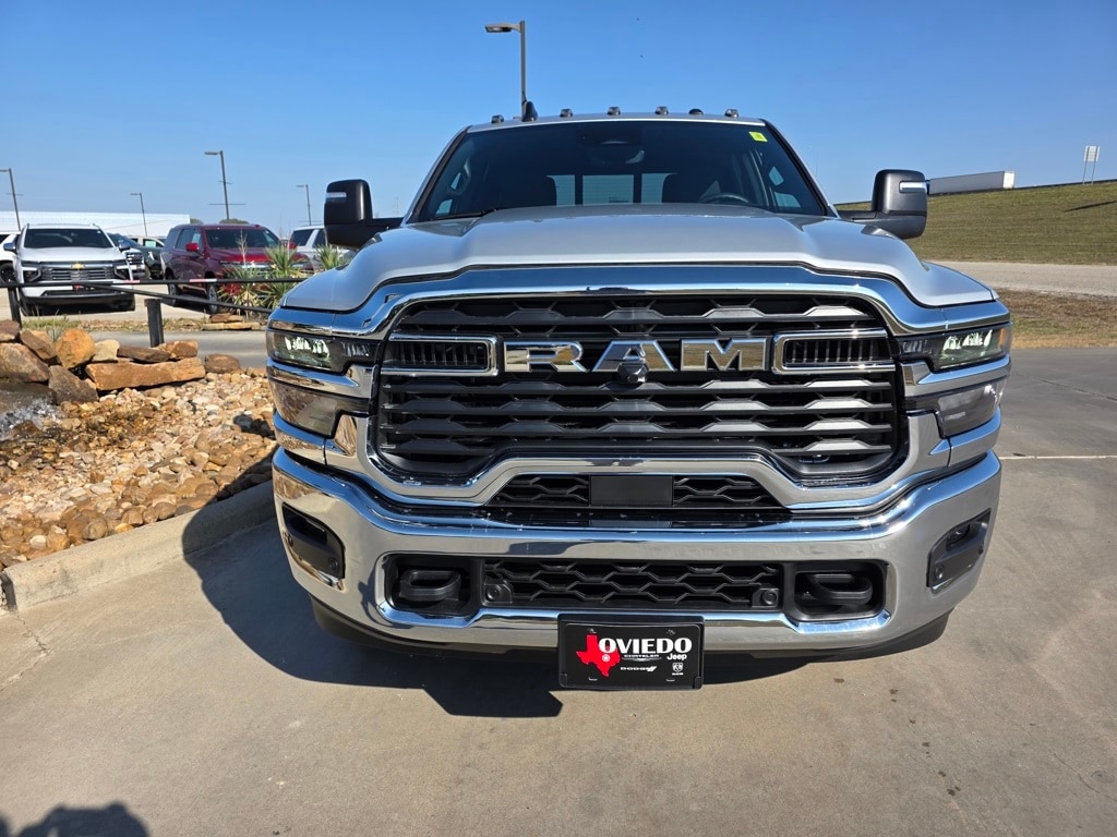New 2026 Ram 3500 TRADESMAN CREW CAB 4X4 8' BOX Pickup