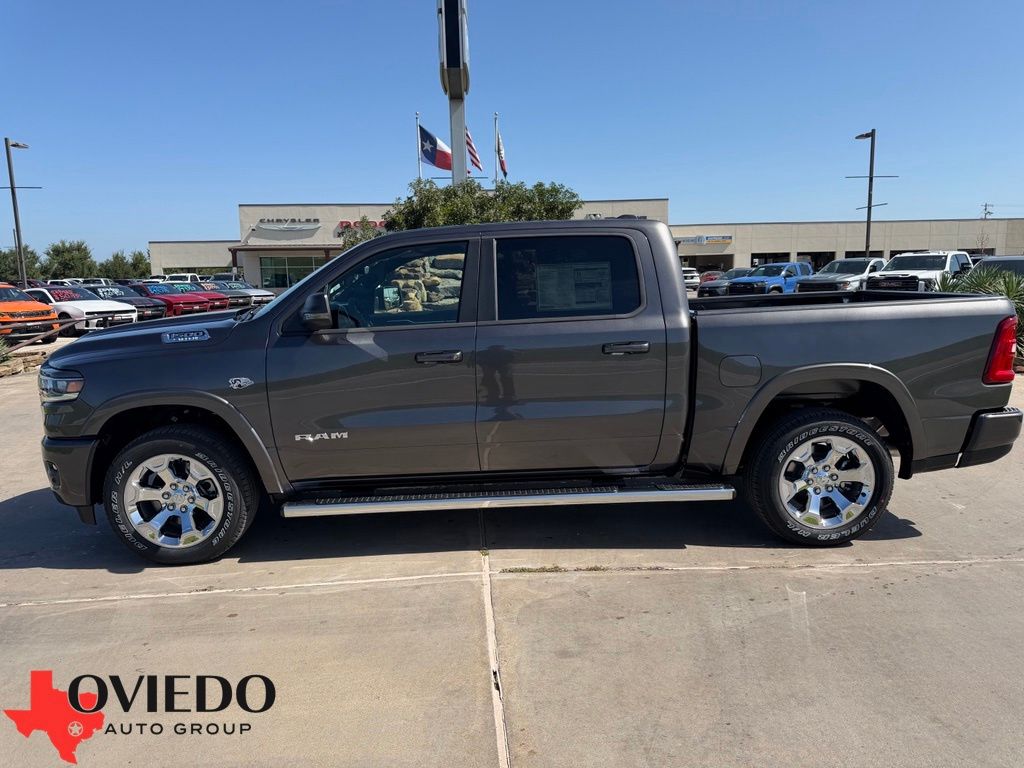 New 2026 Ram 1500 LONE STAR CREW CAB 4X4 5'7 BOX