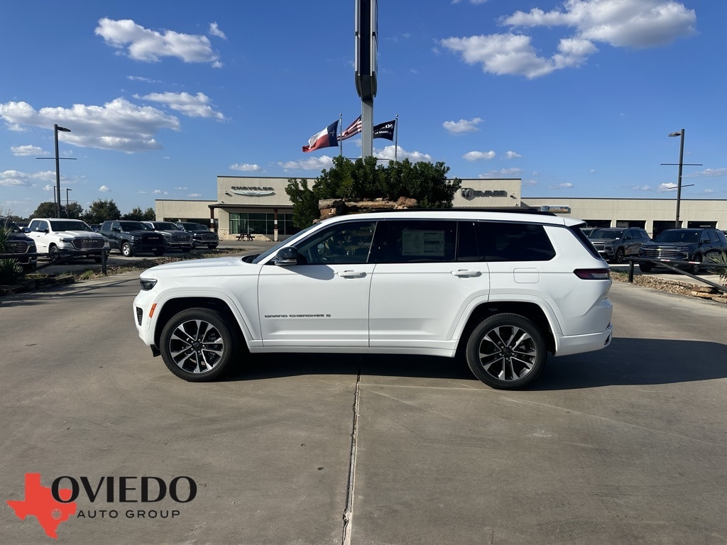 2025 Jeep Grand Cherokee L Overland's photo