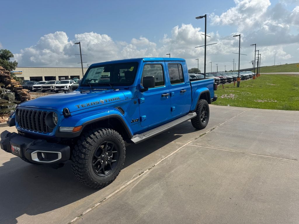 New 2026 Jeep Gladiator TEXAS TRAIL 4X4 Pickup