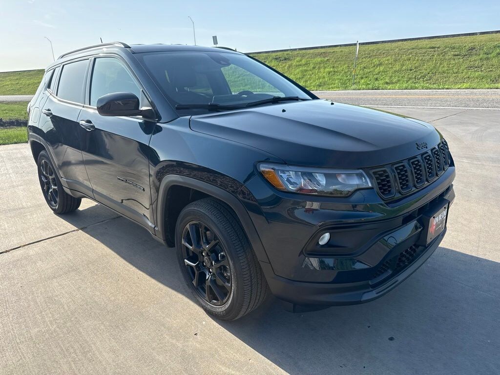 New 2026 Jeep Compass LATITUDE ALTITUDE 4X4 Sport Utility